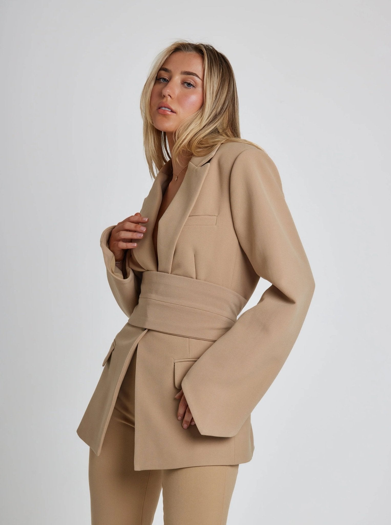 Eleganter taillierter Blazer | BELTY™