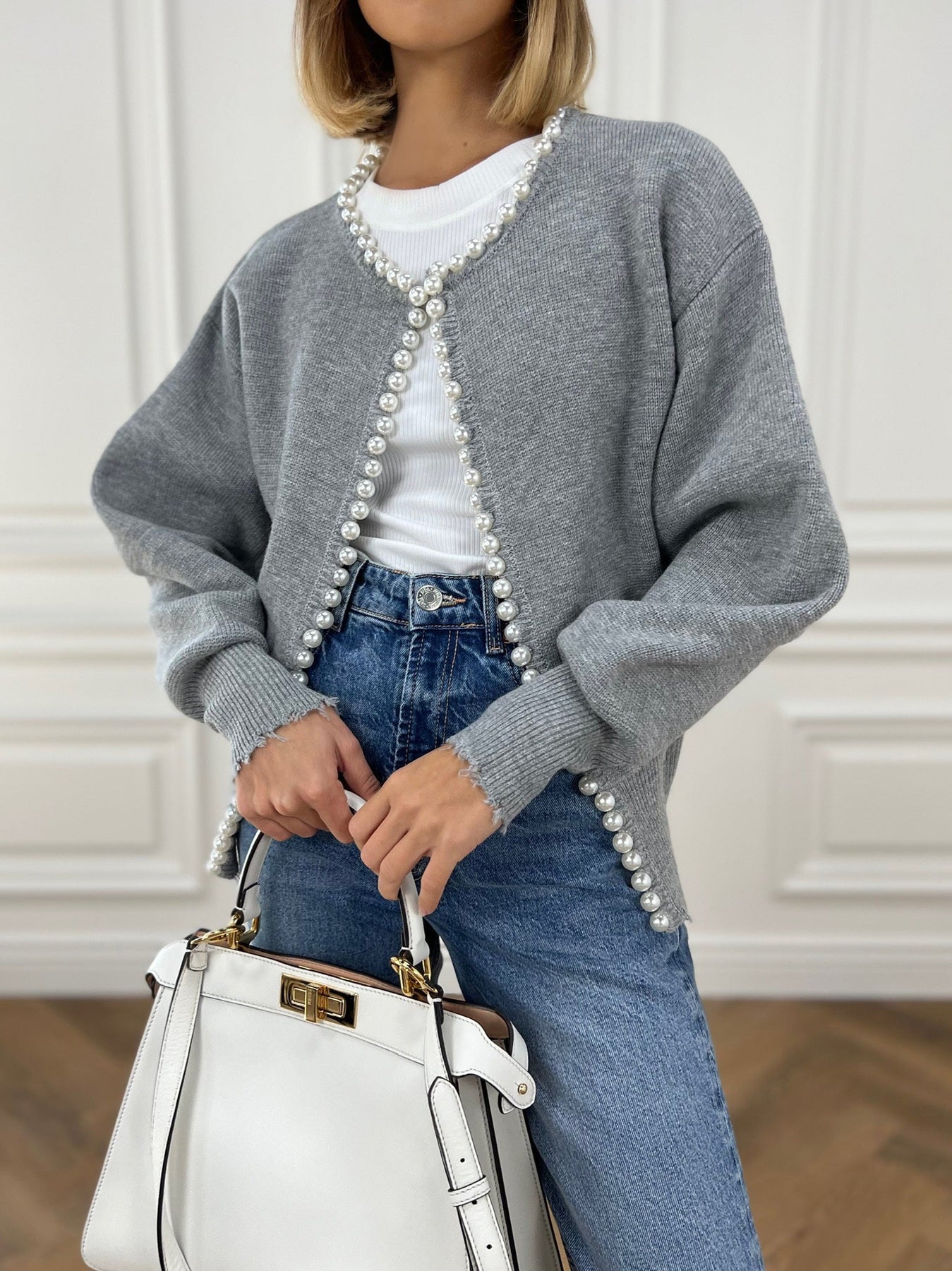 Damenstrickjacke mit Perlenverzierung | PERLEA