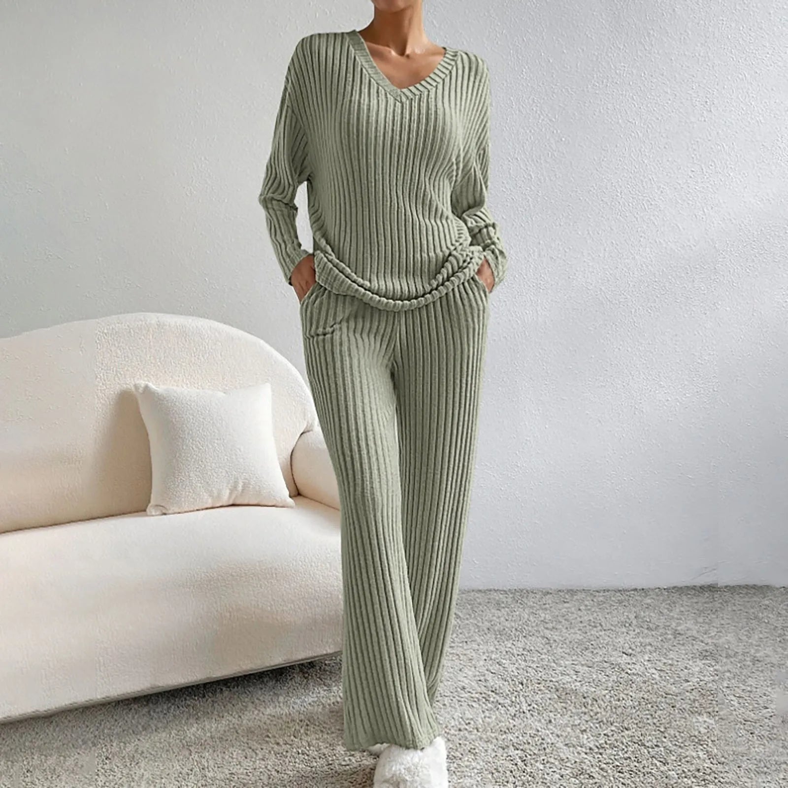 Damen Freizeitset mit V-Ausschnitt | COZYLOUNGE