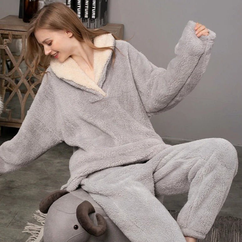 Fleece-Pyjama-Set mit Kapuze | WARMHOODIE™