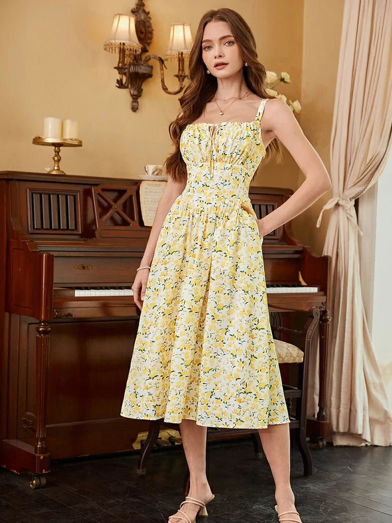 Midikleid im Boho-Stil mit Blumenmuster und Taschen | MARCELINE