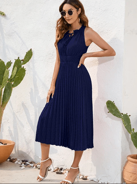 Robe Midi Élégante Plissée à Col Halter | SHERYL - MYLES Boutique