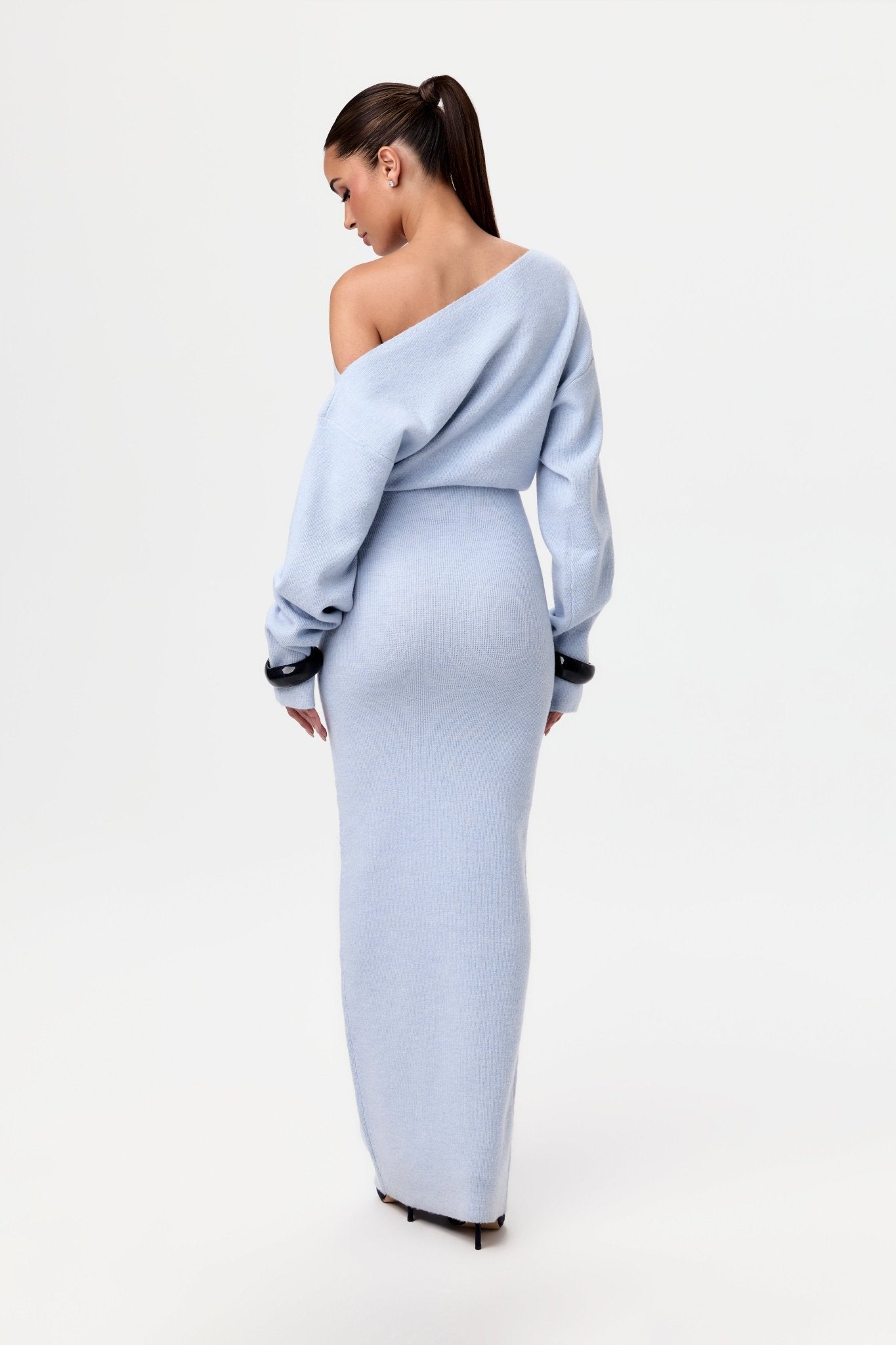 Modernes Schulterfreies Strickkleid | EMMA