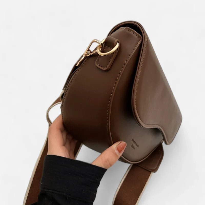 Chic Halbmond Leder Bauchtasche | DEMILUNA