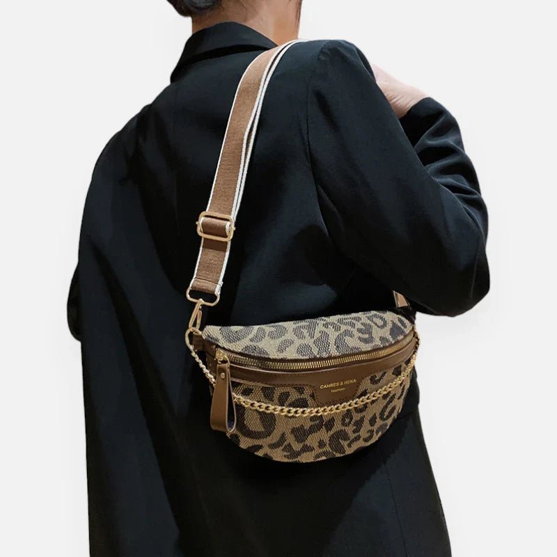 Leopardenmuster Bauchtasche aus Leder mit Schulterriemen | AURORA