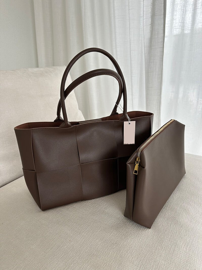 Sac_Cabas_en_Cuir_Tresse_Marron_-_BAGALYIA