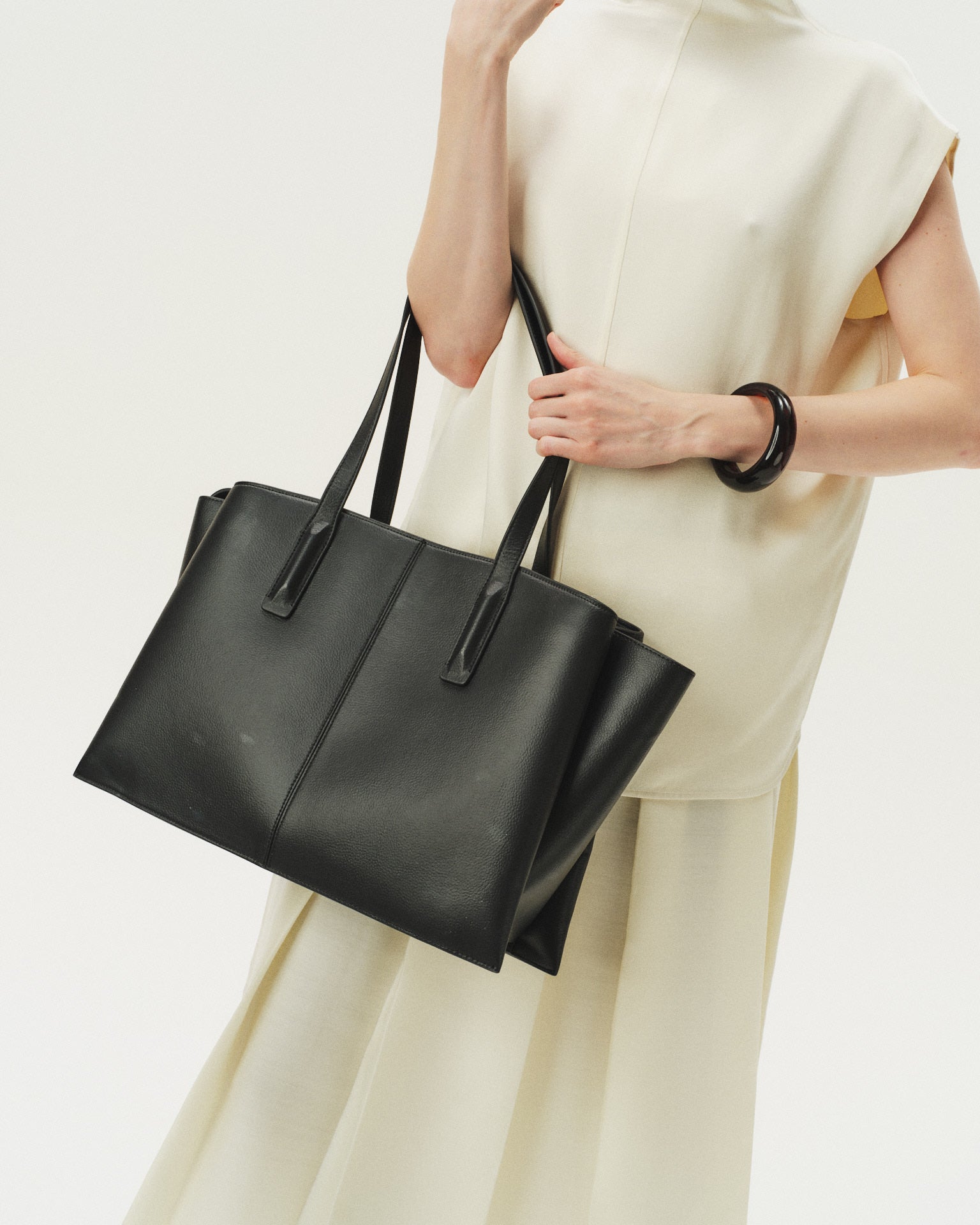 Sac Cabas Fourre - Tout | CAROLINE - MYLES Boutique