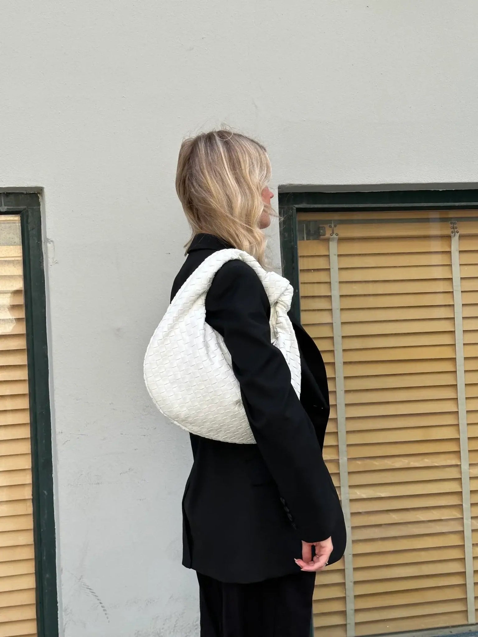 Elegante mittlere gewebte Tasche | WOVENBAG™