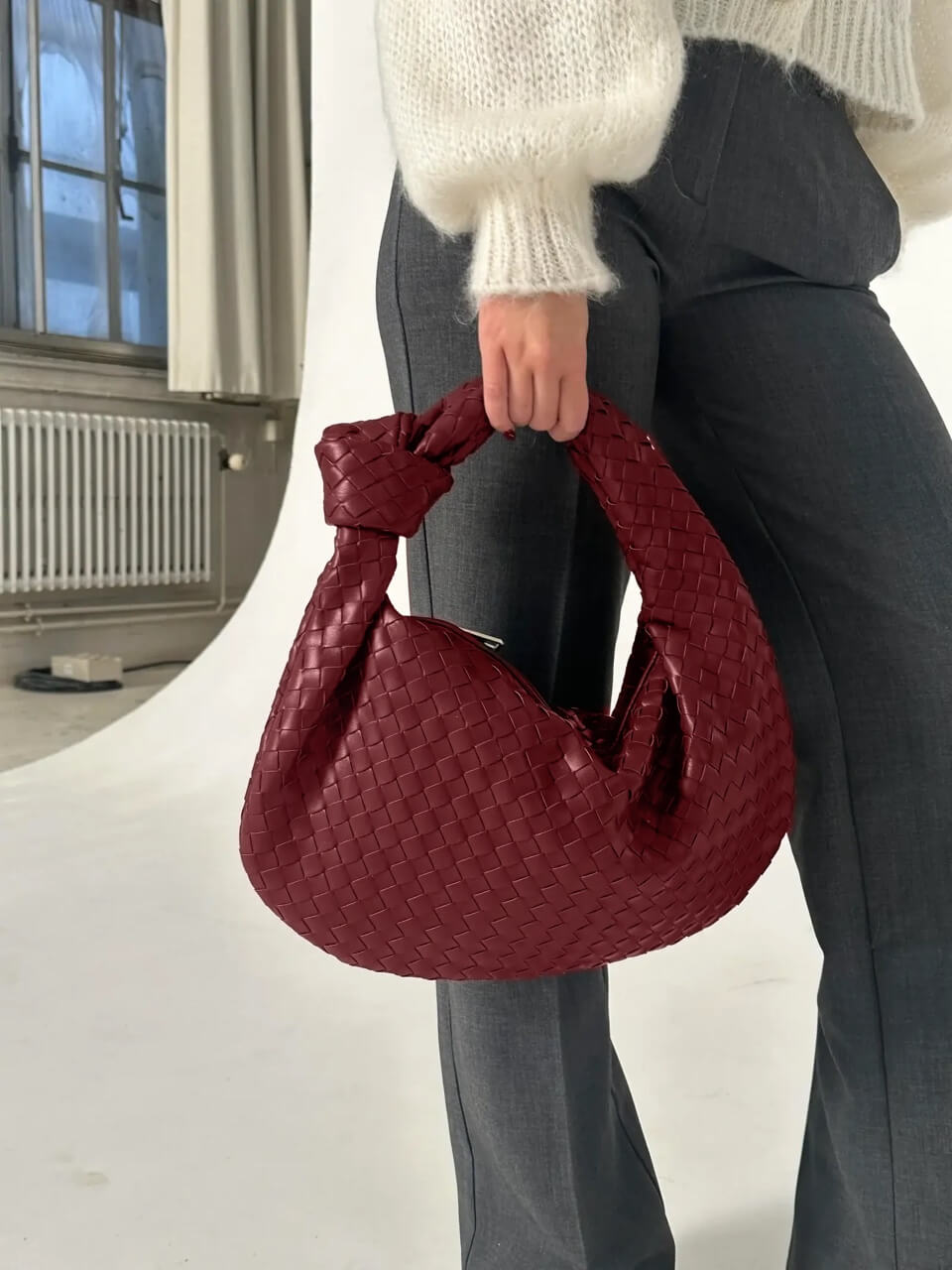 Elegante mittlere gewebte Tasche | WOVENBAG™