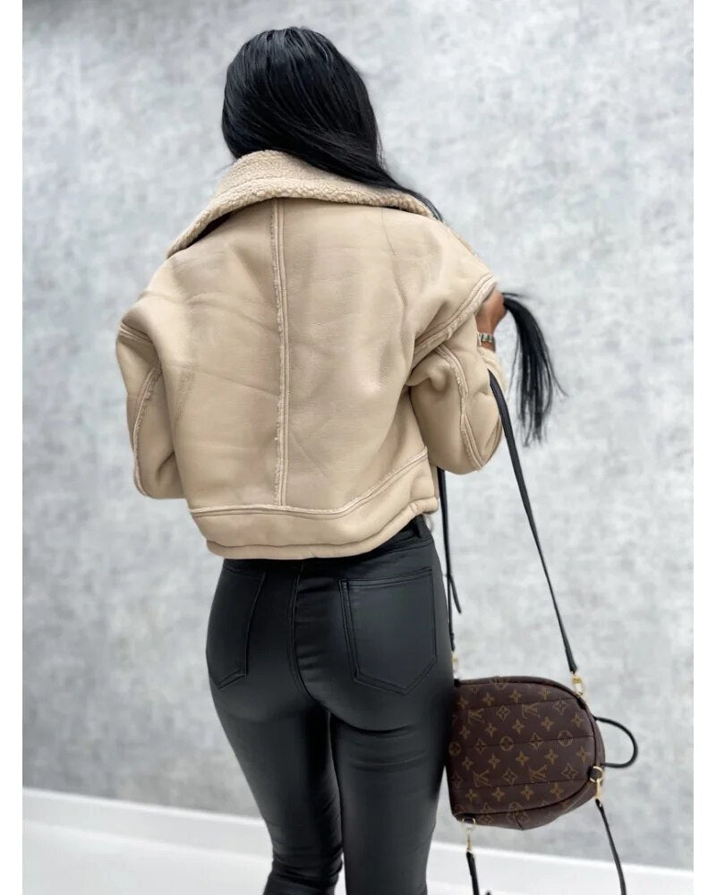 Kurze Jacke aus Kunstleder für Damen | JAMYA™