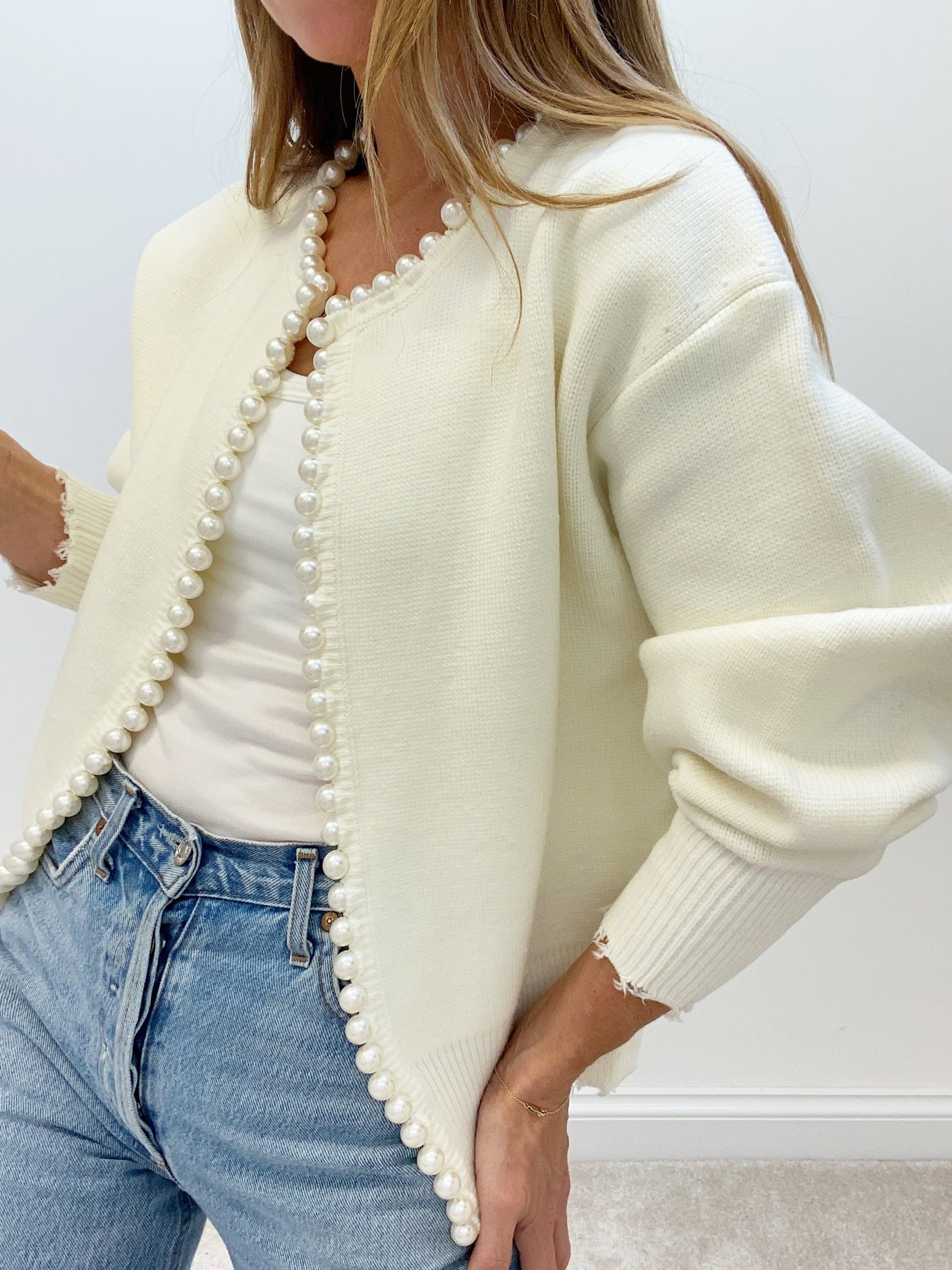 Damenstrickjacke mit Perlenverzierung | PERLEA