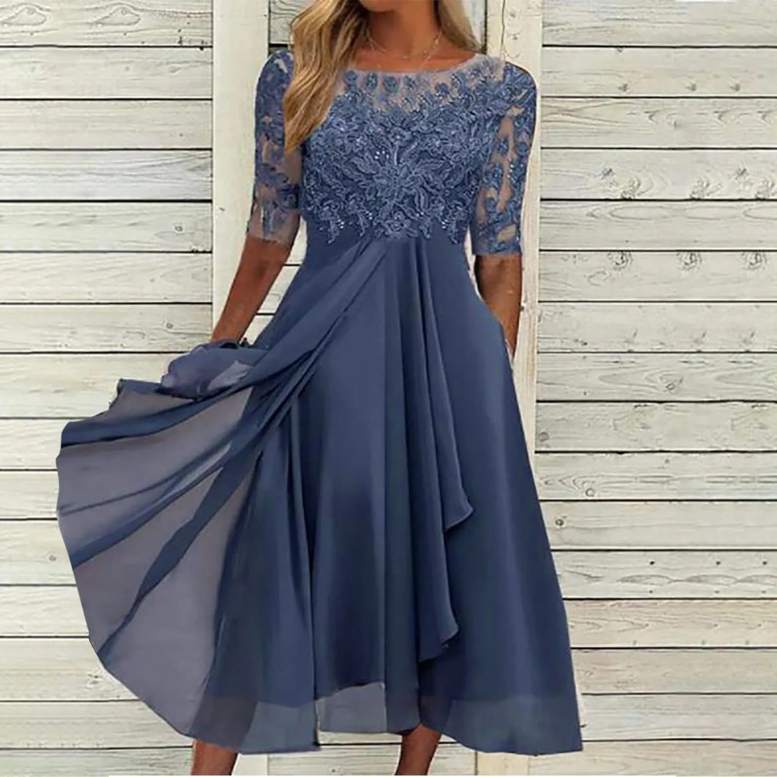 Elegantes Damenkleid mit kurzen Ärmeln | SELEZIA