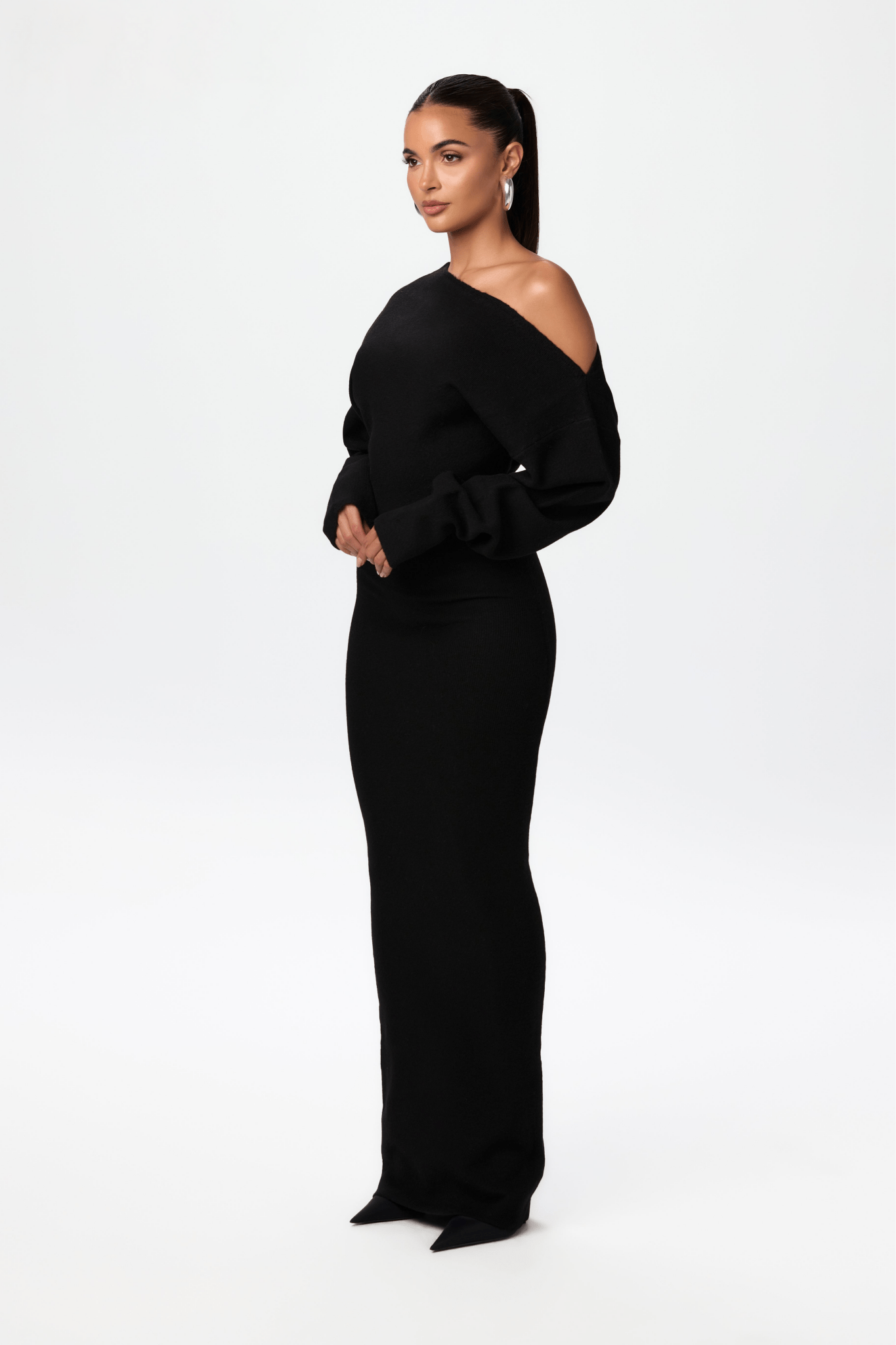 Modernes Schulterfreies Strickkleid | EMMA