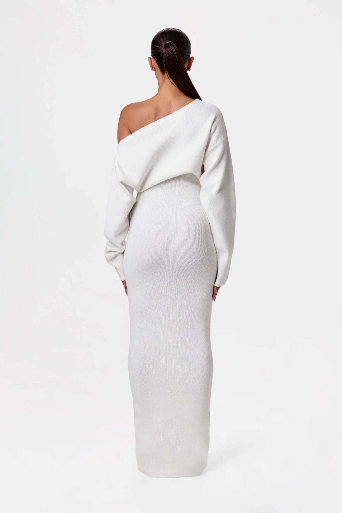 Modernes Schulterfreies Strickkleid | EMMA