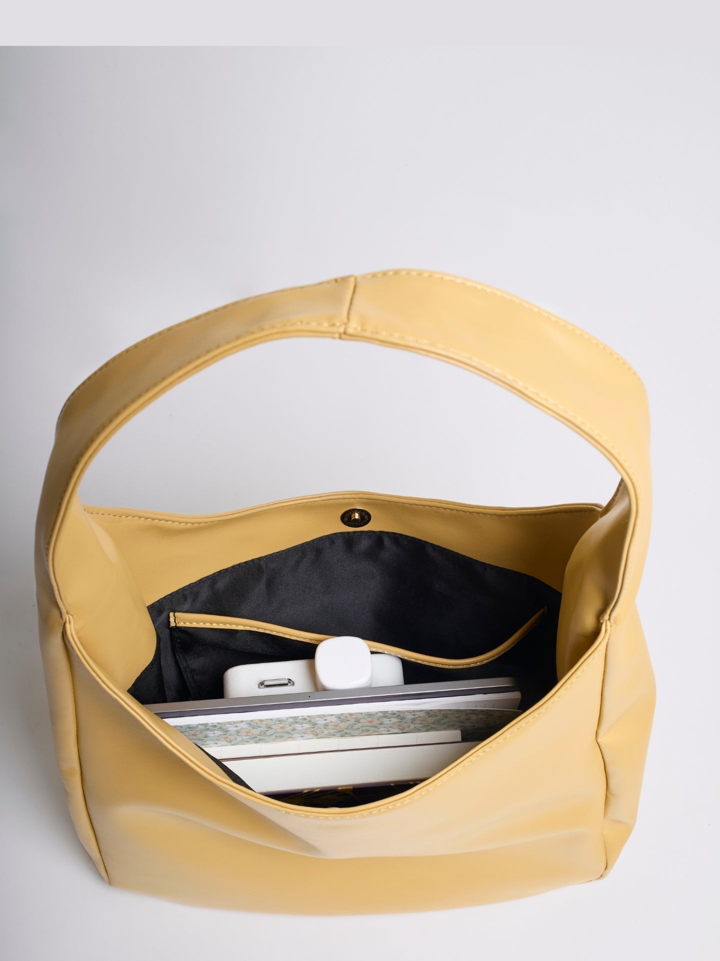 Elegante Tragetasche aus veganem Leder | MAYANA