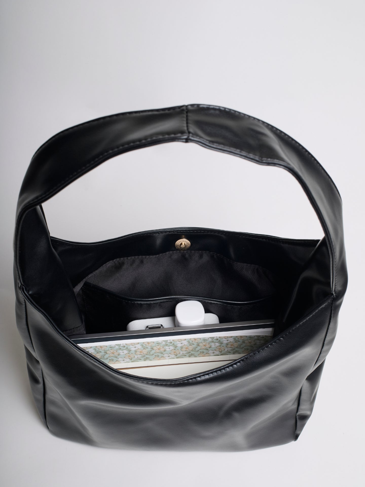 Elegante Tragetasche aus veganem Leder | MAYANA